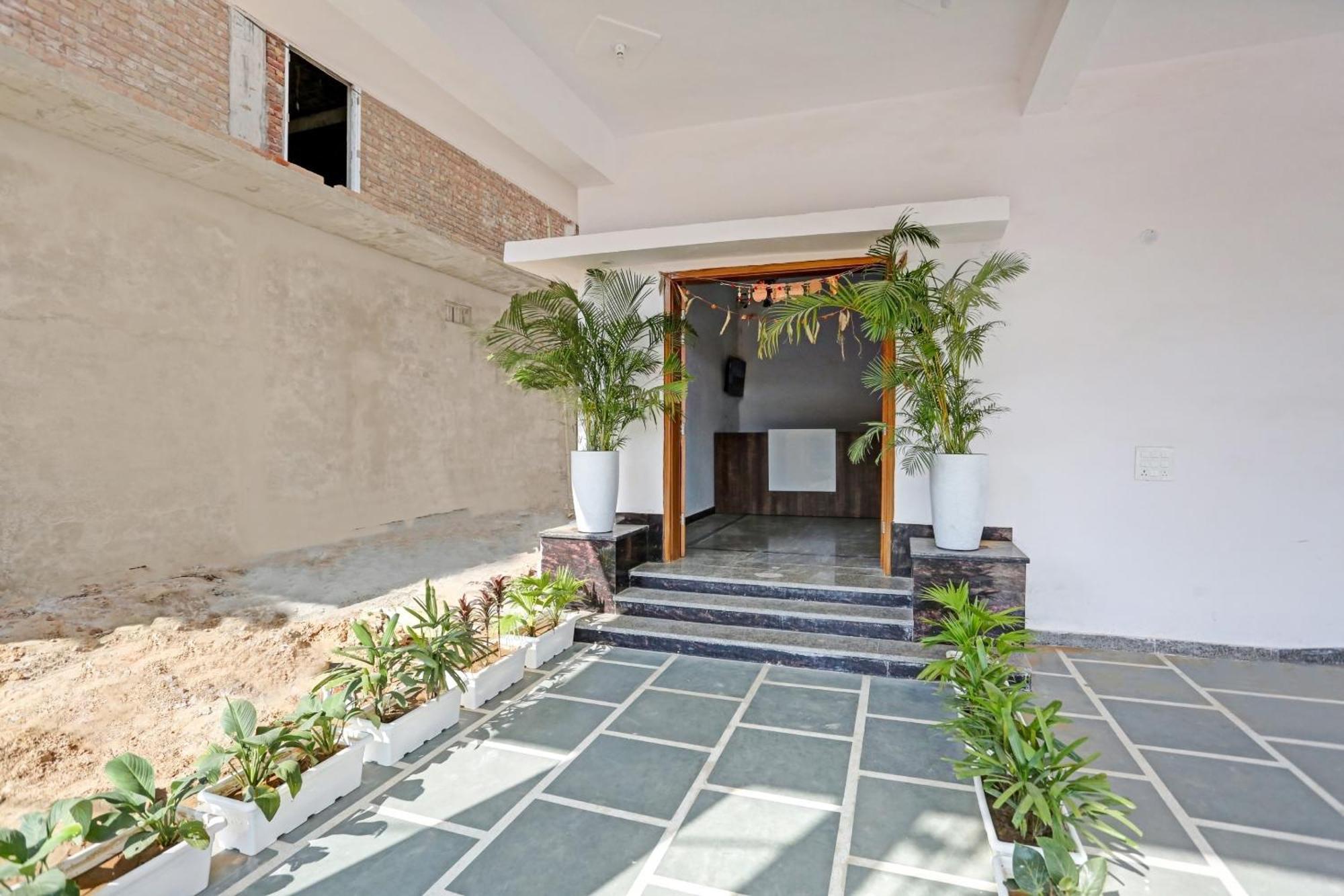 Farrukhnagar Collection O The Royal Fern酒店 外观 照片